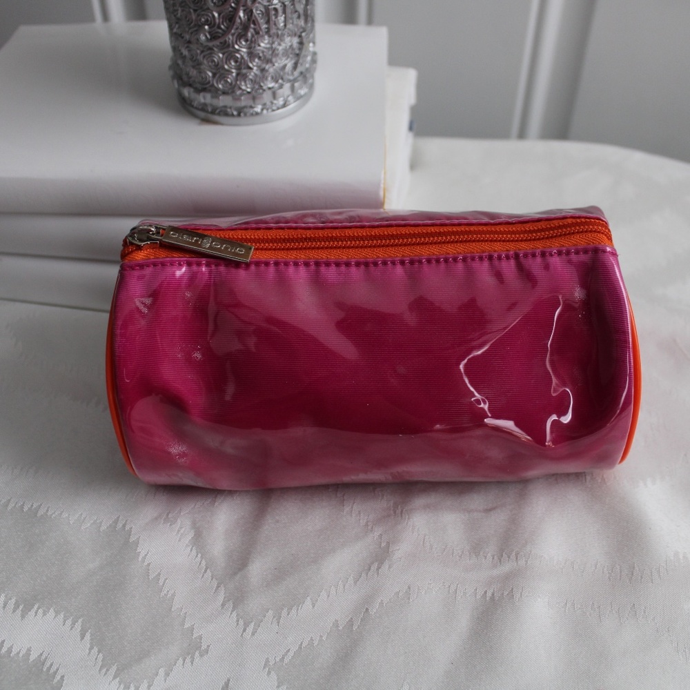 Cosmetic bag